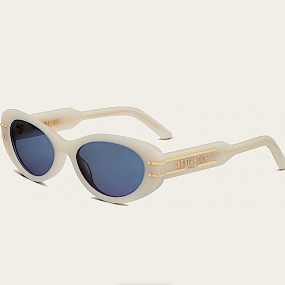 Sunglasses Round & Oval DIOR  DiorSignature B8U 53MM Butterfly Sunglasses - Picture 1 of 11